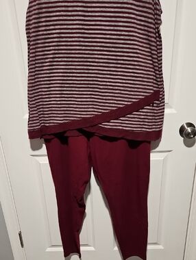 CJ Banks Burgundy Leggings